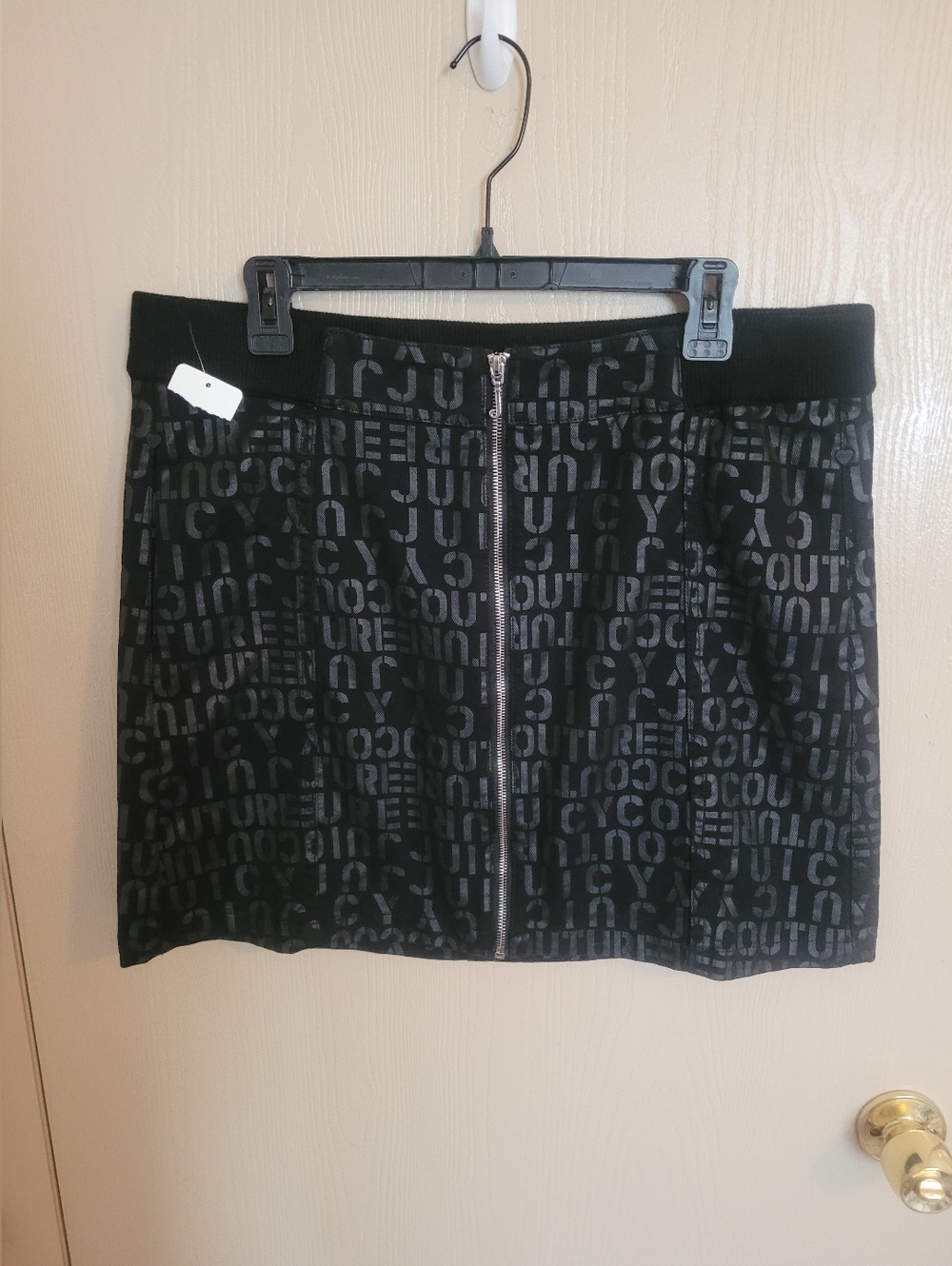 Juicy Couture Y2K Black Label Black Brand Printed Mini Skirt NWOT Size 32